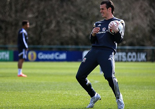 Gareth Bale tu choi M.U de o lai Real hinh anh