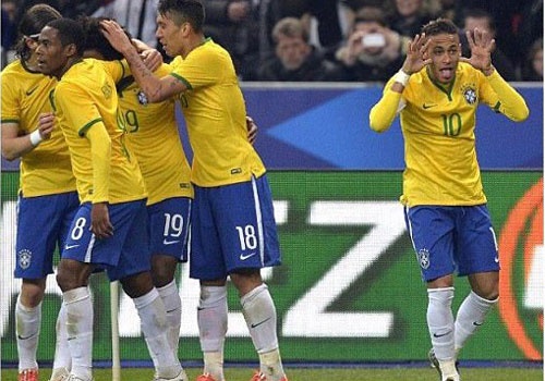 Neymar, Oscar giup Brazil thang nguoc DT Phap 3-1 hinh anh