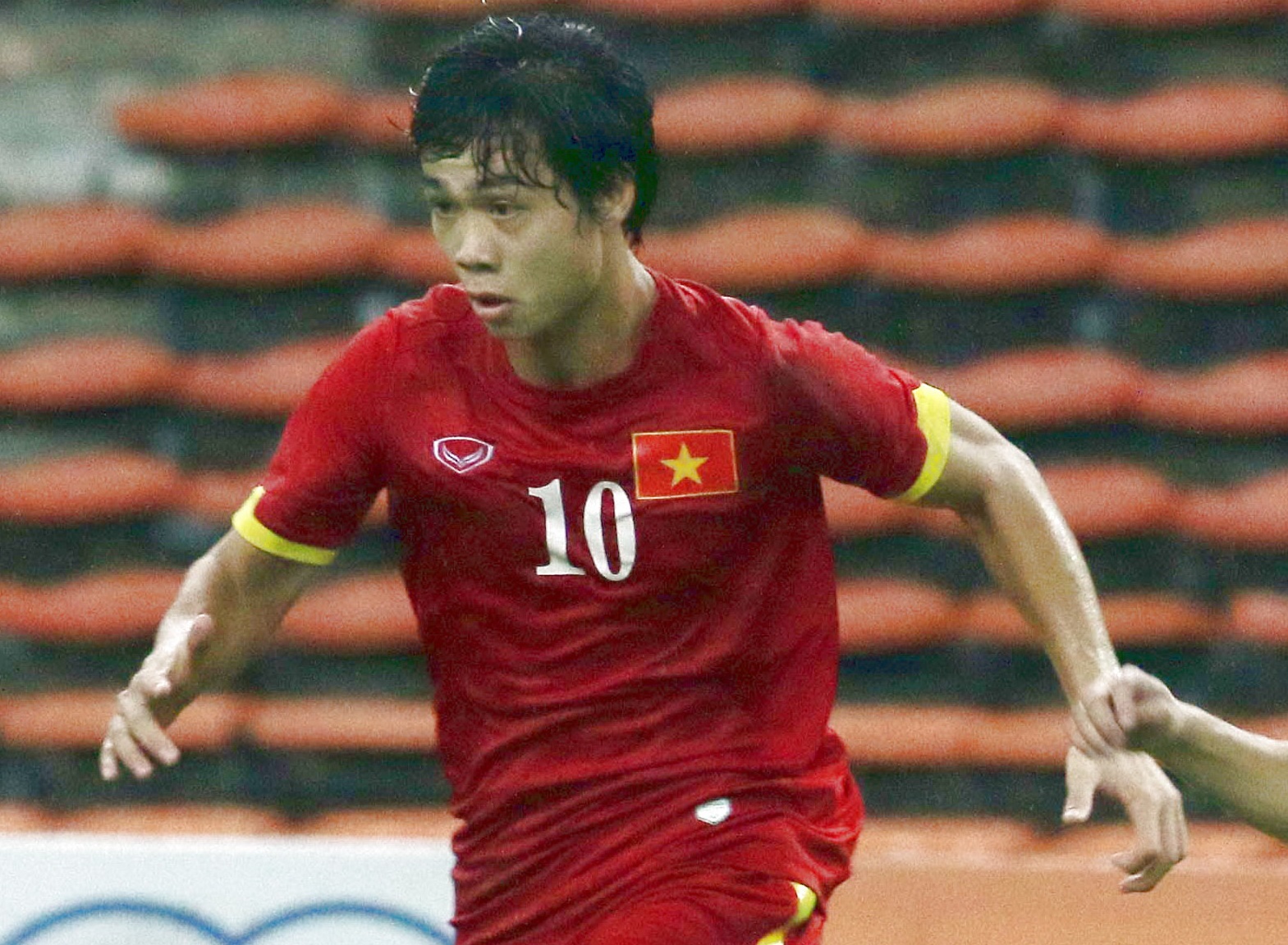 Cong Phuong lap hat-trick, U23 VN thang Macau 7-0 hinh anh