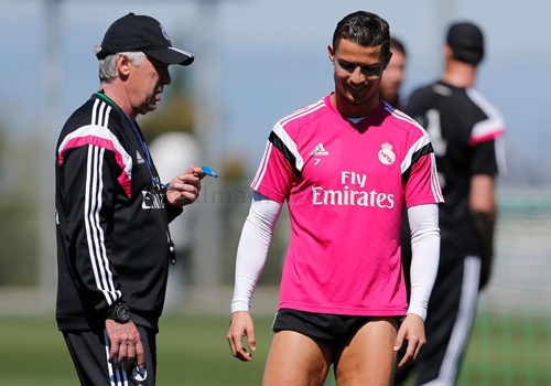 Ronaldo tro lai Real sau khi gay that vong o DT Bo Dao Nha hinh anh