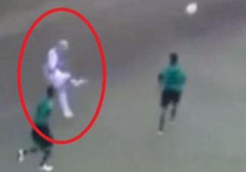 Pha ghi ban ngoan muc cua cau thu vo danh hinh anh