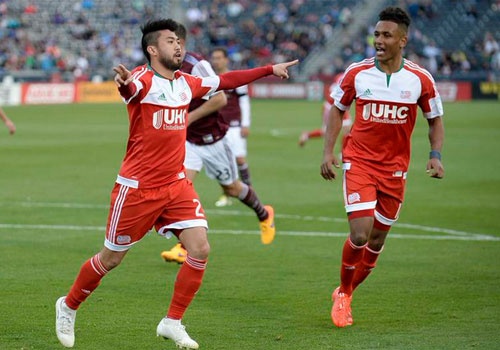 Lee Nguyen ghi ban cho New England Revolution hinh anh
