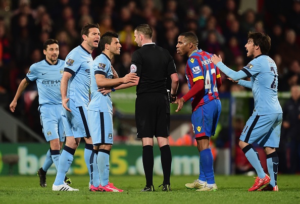 Thua Crystal Palace 1-2, Man City kho bao ve chuc vo dich hinh anh