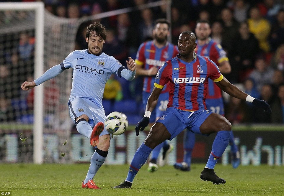 Man City thua dau 1-2 truoc Crystal Palace hinh anh