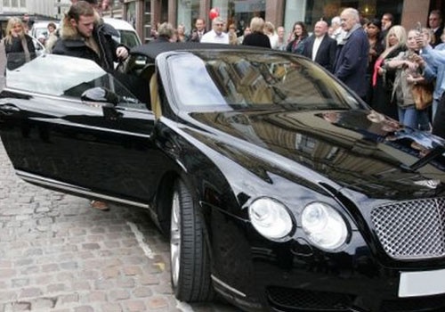 Dan xe hop sang trong cua cau thu M.U va Man City hinh anh