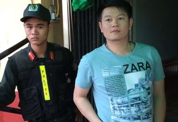 Van Quyen 'tai xuat' o san Vinh hinh anh