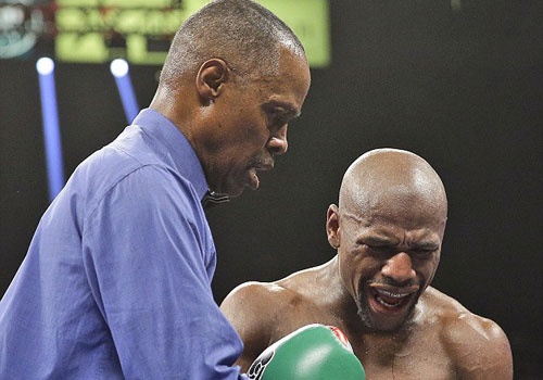 Trong tai nhan luong beo bot tu tran Mayweather - Pacquiao hinh anh