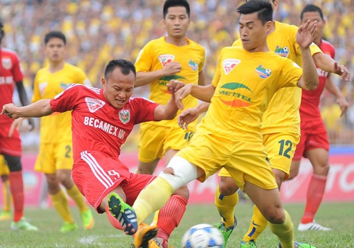 Doi bong HLV Le Thuy Hai mat diem phut bu gio o Thanh Hoa hinh anh