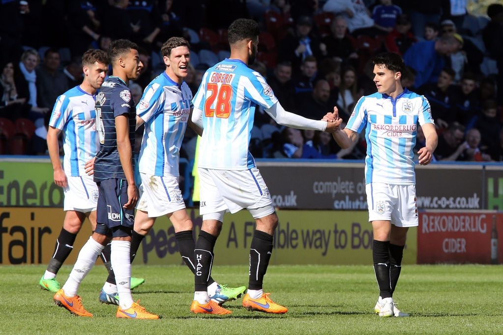 Sao tre M.U ghi ban tu cham phat goc hinh anh