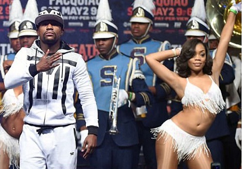 Mayweather ra mat o Las Vegas, san sang so gang voi Pacquiao hinh anh