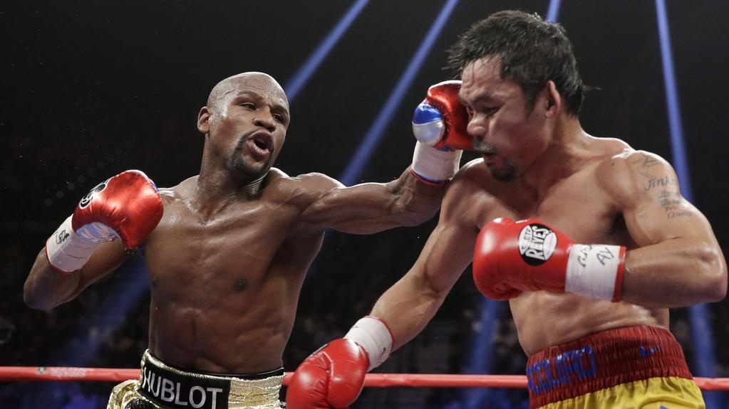 'Pacquiao thua Mayweather vi chap doi thu mot tay' hinh anh