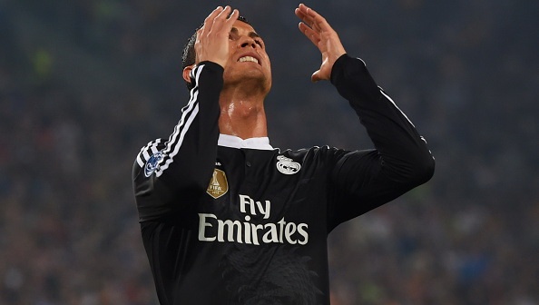 Ronaldo lap ky luc ghi ban, Real van thua Juve 1-2 hinh anh