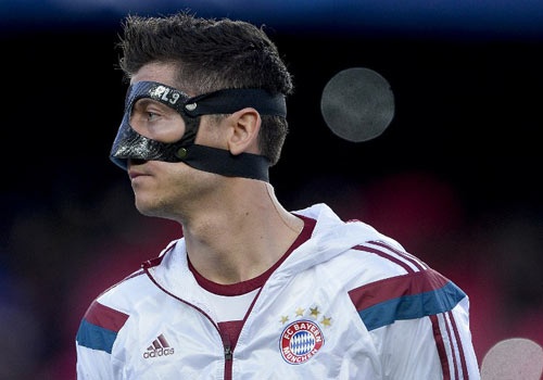 Dan sao Bayern than tho sau tran thua 0-3 o Nou Camp hinh anh