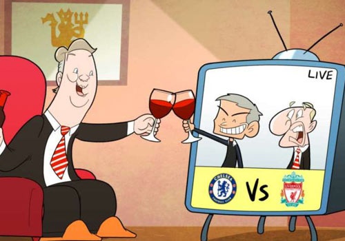 Anh vui HLV Van Gaal uong ruou mung cua Jose Mourinho hinh anh