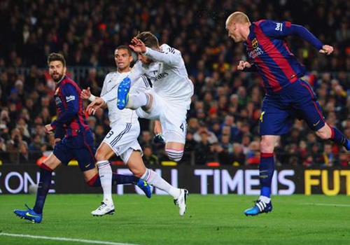 Diem tin: Sao Barca nhan dinh Real suy sup tinh than hinh anh