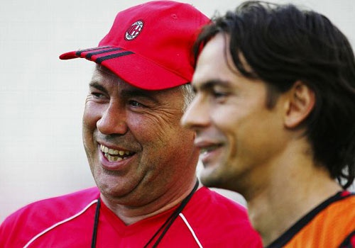 HLV Ancelotti se tro lai dan dat Milan hinh anh