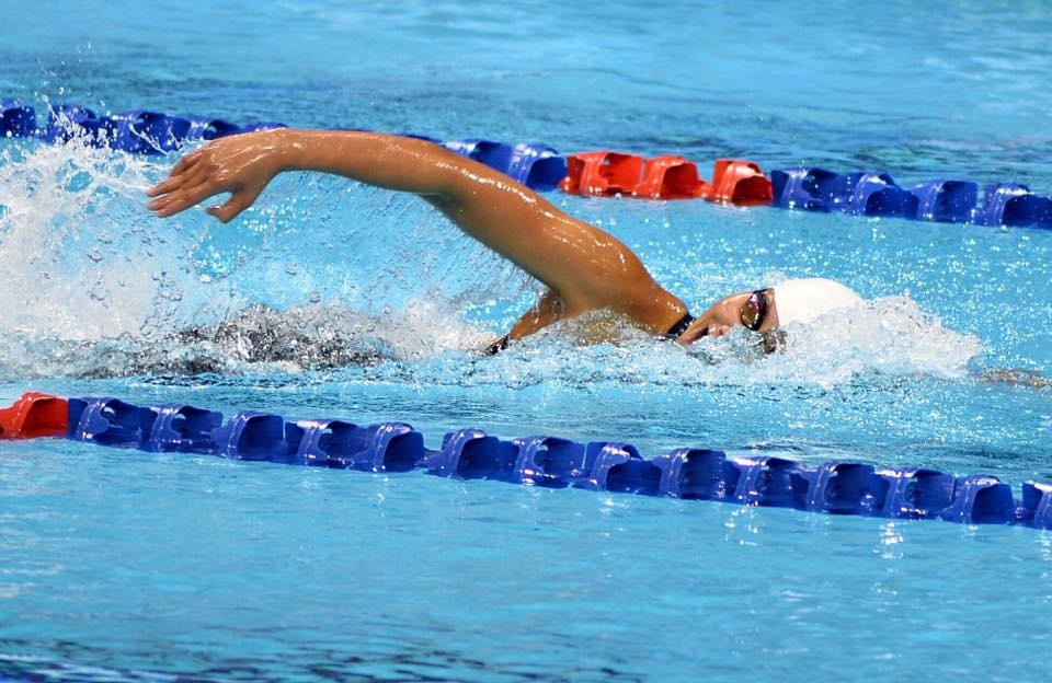 Anh Vien lap ky luc o noi dung 200 m tu do nu hinh anh