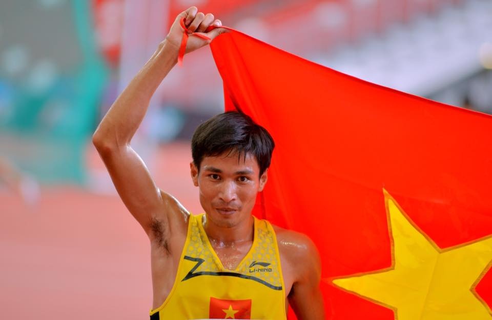 Video Nguyen Van Lai pha ky luc 22 nam ton tai o SEA Games hinh anh