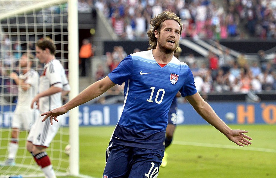 DT Duc thua nguoc 1-2 truoc My hinh anh