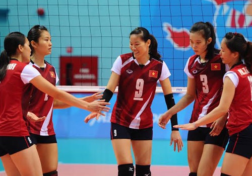 Cac co gai bong chuyen xinh dep vao chung ket SEA Games 28 hinh anh
