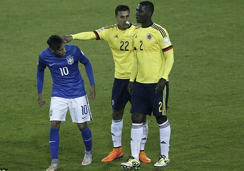 Neymar thua nhan co loi dan den bi phat the do hinh anh