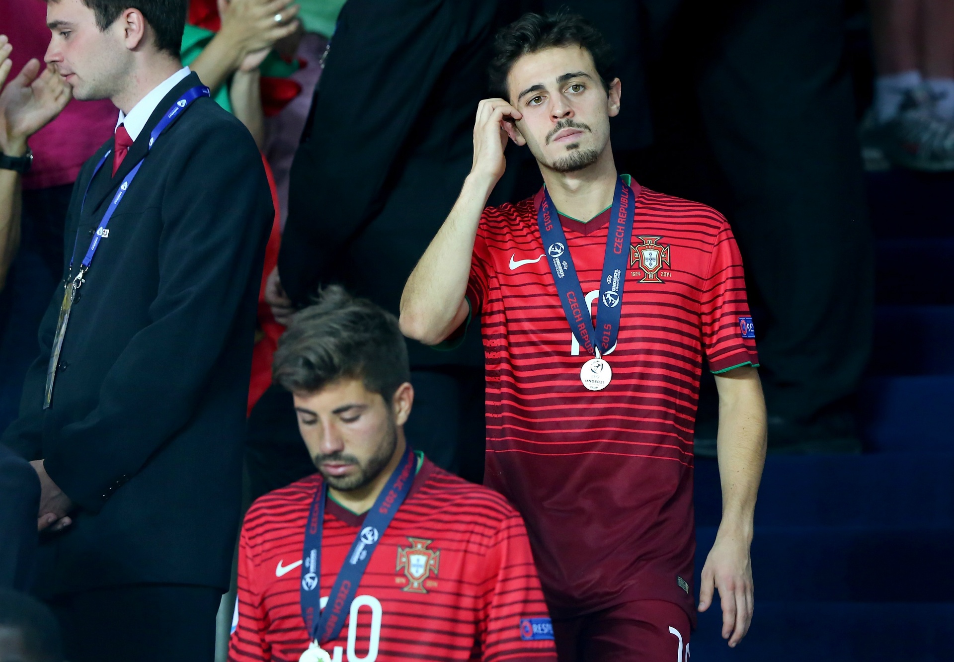 Bo Dao Nha thua Thuy Dien o chung ket U21 chau Au hinh anh