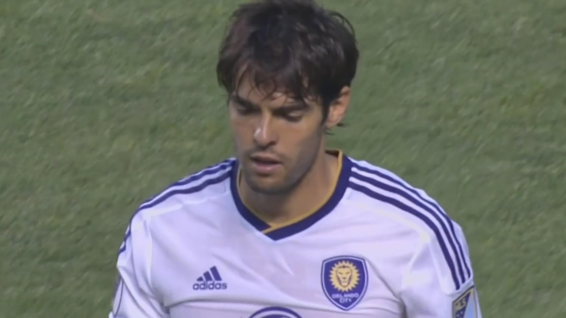 Kaka lan dau nhan the do truc tiep trong su nghiep hinh anh