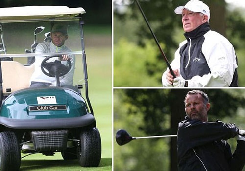 Sir Alex va HLV Van Gaal cung choi golf lam tu thien hinh anh