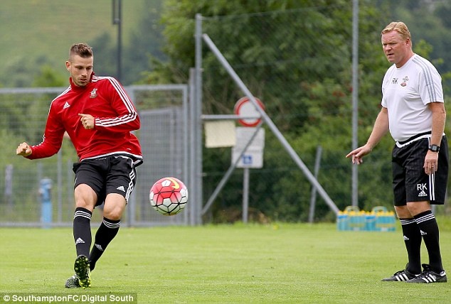 M.U muon mua Schneiderlin truoc chuyen du dau he 2015 hinh anh