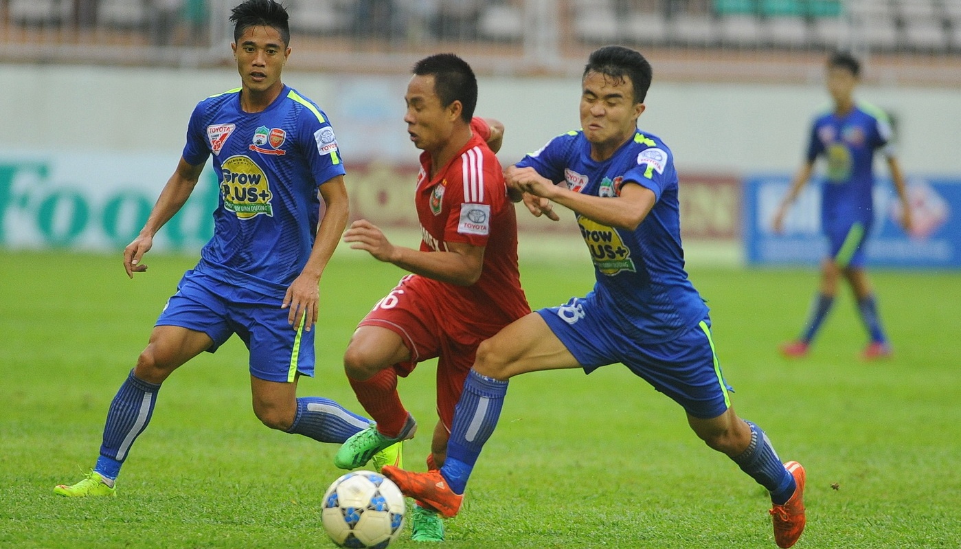 HAGL 2-1 B.Binh Duong: Cuu tinh Thanh Tung hinh anh