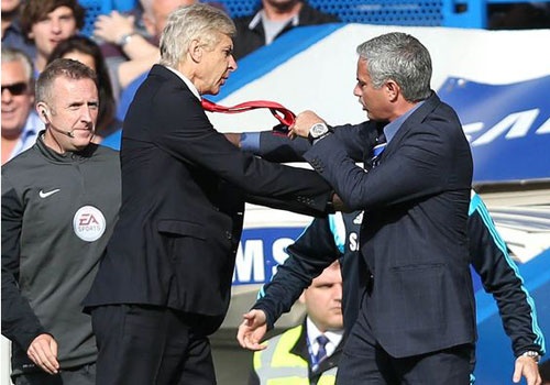 Nhung cuoc chien nay lua trong tran Chelsea - Arsenal hinh anh