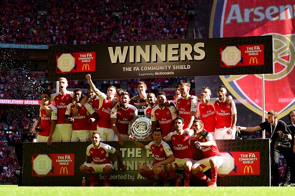 Arsenal thang Chelsea: Wenger bat dau huong trai ngot hinh anh