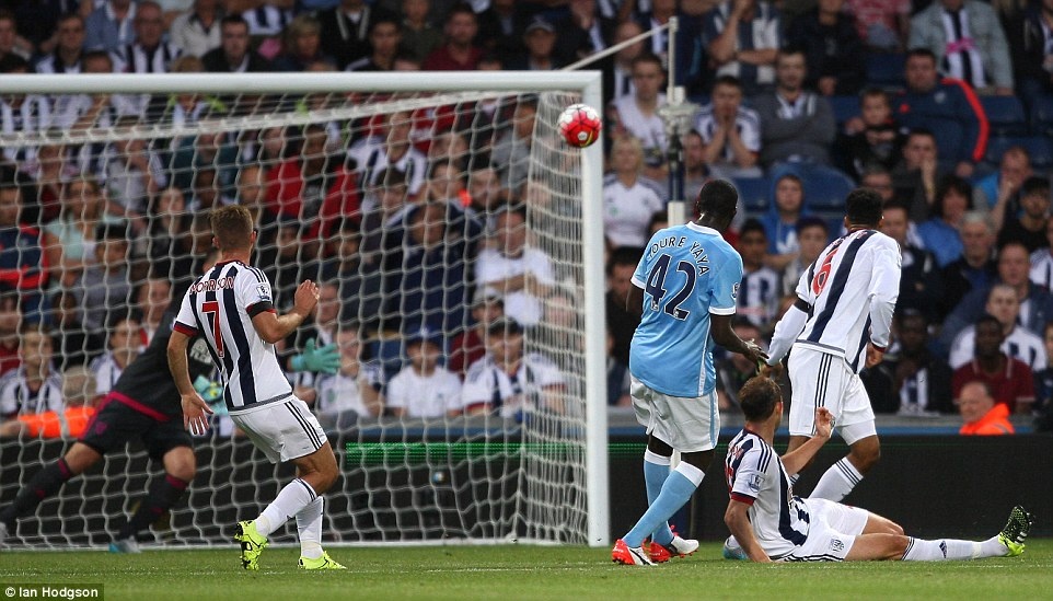 Yaya Toure dat long hiem hoc nang ty so len 2-0 hinh anh