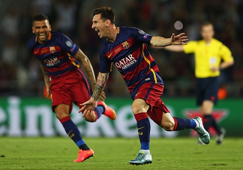 Barcelona huong toi danh hieu thu 5 sau Sieu cup chau Au hinh anh