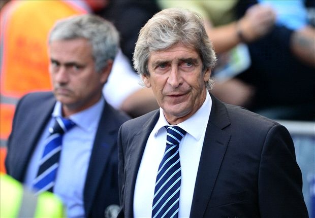 Chelsea cua Mourinho se dung xe buyt truoc Man City hinh anh