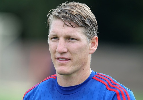 Schweinsteiger san sang cho lan dau da chinh o M.U hinh anh