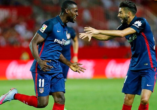 Atletico xep tren Barcelona, Real sau khi thang Sevilla 3-0 hinh anh