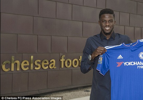 Chelsea ra mat trung ve so huu chieu cao 1m92 hinh anh