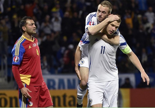 Dzeko ghi ban giup DT Bosnia thang 3-0 truoc Andorra hinh anh