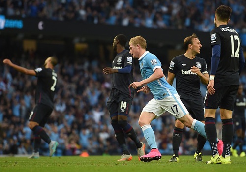 De Bruyne ghi ban, Man City van that bai 1-2 hinh anh