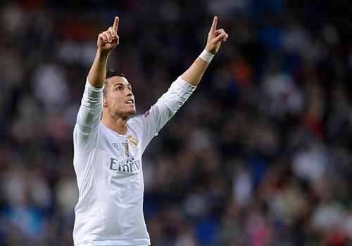 Diem tin: Ronaldo tiep tuc duoc Benitez trao quyen da phat hinh anh