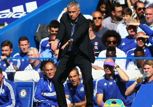 Jose Mourinho choc tuc Arsene Wenger hinh anh