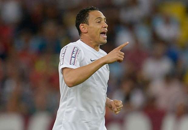 Brazil gay bat ngo khi trieu tap tien dao 35 tuoi hinh anh