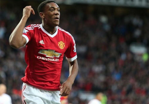 Arsene Wenger bi che gieu khi tu choi mua Martial hinh anh