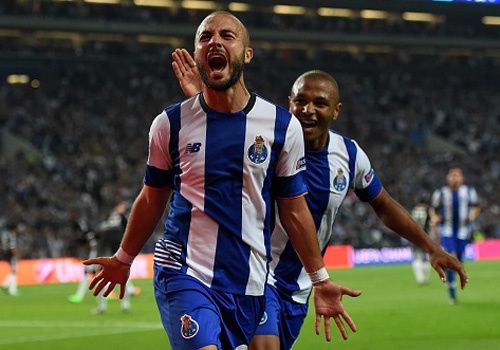 Porto 2-1 Chelsea: Mourinho that bai khi tro ve que nha hinh anh