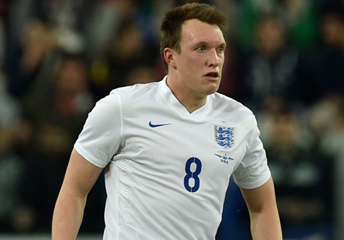 Van Gaal hy vong Phil Jones co co hoi khoac ao tuyen Anh hinh anh