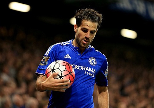 Cesc Fabregas nhan an phat cam lai xe 6 thang hinh anh
