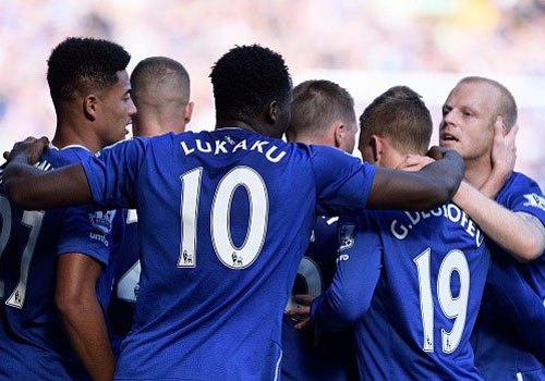 Nhung doi bong Anh khoi dau an tuong mua nay hinh anh