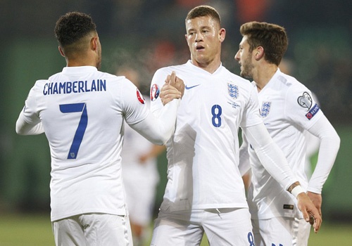 DT Anh thang 10 tran lien tiep o vong loai EURO 2016 hinh anh