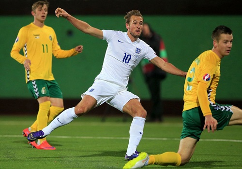 Tong hop tran dau: DT Lithuania 0-3 DT Anh hinh anh